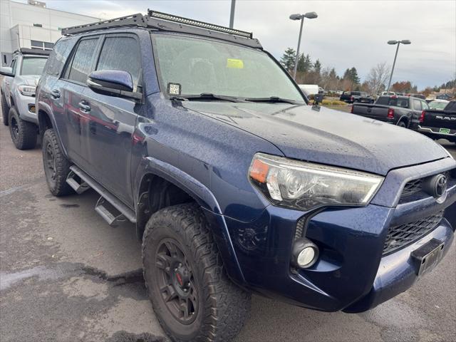 2019 Toyota 4Runner SR5 2019 Toyota 4Runner SR5