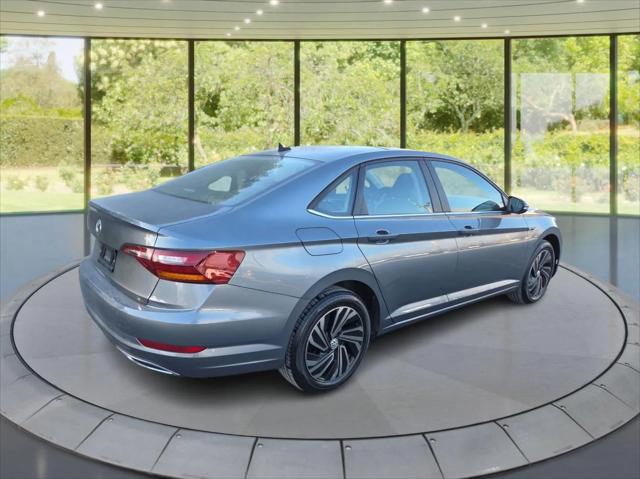 2019 Volkswagen Jetta SEL Premium
