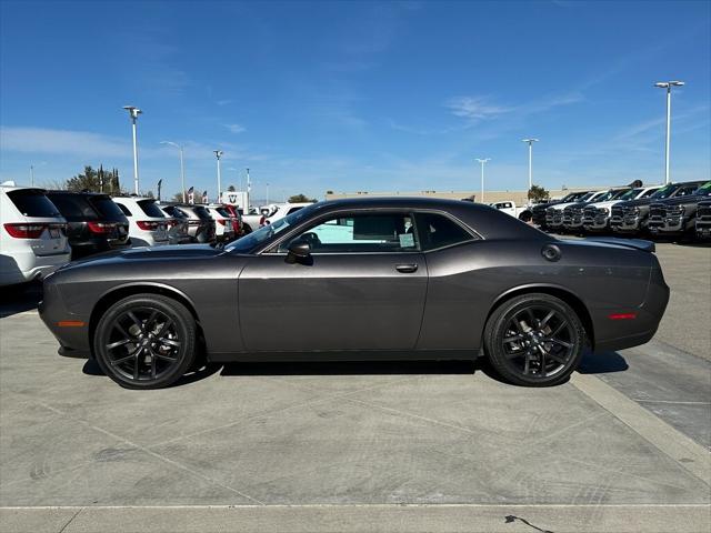 2022 Dodge Challenger SXT 2022 Dodge Challenger SXT