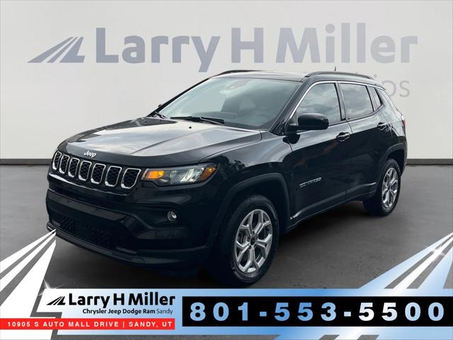 2025 Jeep Compass COMPASS LATITUDE 4X4