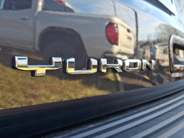 2026 GMC Yukon XL 4WD AT4 Ultimate