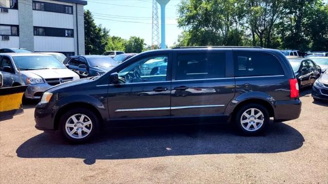 2011 Chrysler Town & Country Touring