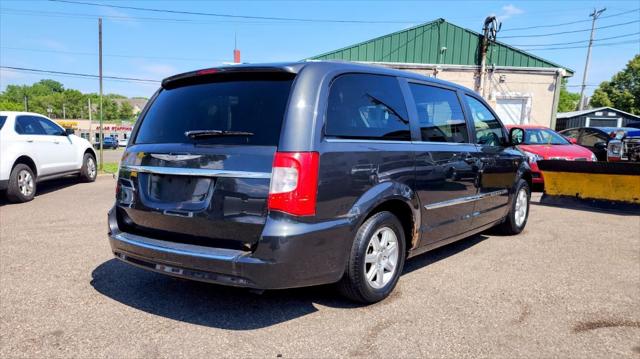 2011 Chrysler Town & Country Touring
