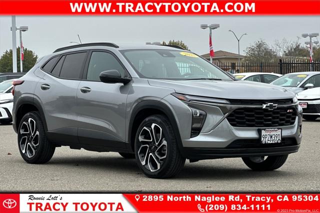 2025 Chevrolet Trax RS's photo