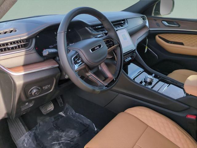 2025 Jeep Grand Cherokee L Summit 4x4
