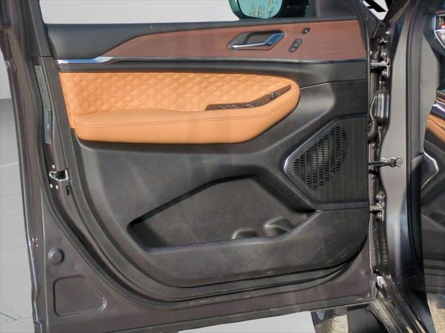 2025 Jeep Grand Cherokee L Summit 4x4