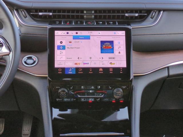 2025 Jeep Grand Cherokee L Summit 4x4