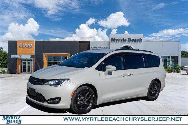 2020 Chrysler Pacifica Touring L Plus