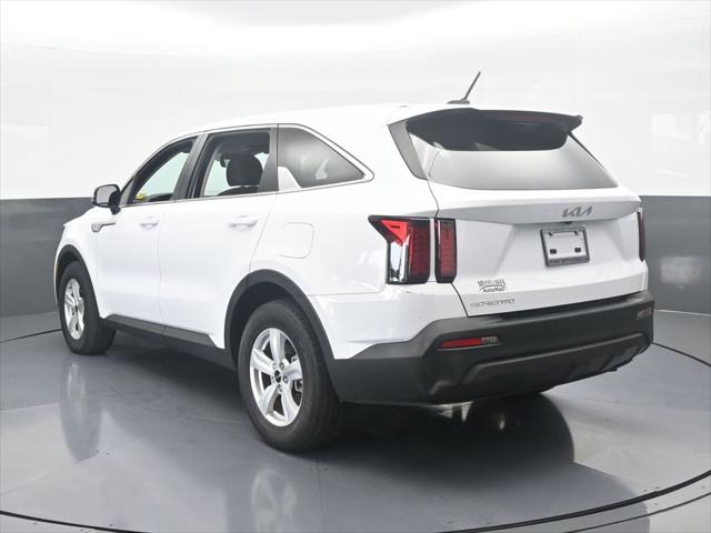 2023 Kia Sorento LX
