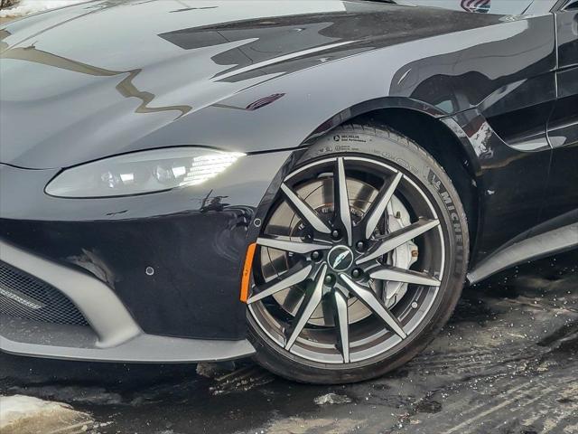 2020 Aston Martin Vantage Base