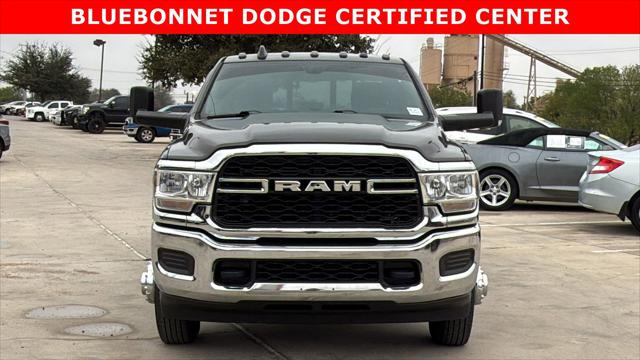 2022 RAM 3500 Tradesman Crew Cab 4x4 8 Box 2022 RAM 3500 Tradesman Crew Cab 4x4 8 Box