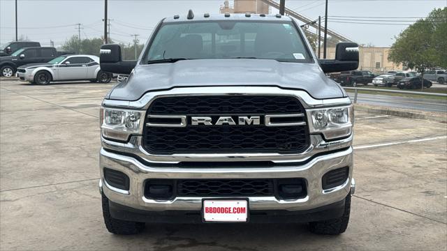 2024 RAM 3500 Tradesman Crew Cab 4x4 8 Box 2024 RAM 3500 Tradesman Crew Cab 4x4 8 Box