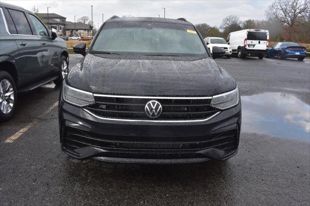 2024 Volkswagen Tiguan 2.0T SE R-Line Black 2024 Volkswagen Tiguan 2.0T SE R-Line Black