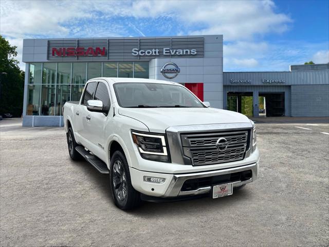 2021 Nissan TITAN Crew Cab Platinum Reserve 4x4 2021 Nissan TITAN Crew Cab Platinum Reserve 4x4