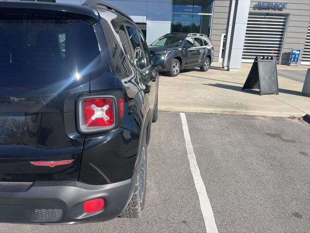 2016 Jeep Renegade Trailhawk