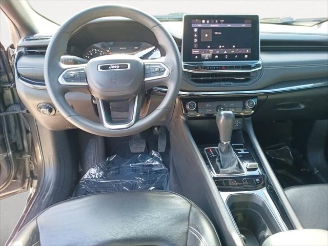 2023 Jeep Compass Altitude 4x4 2023 Jeep Compass Altitude 4x4