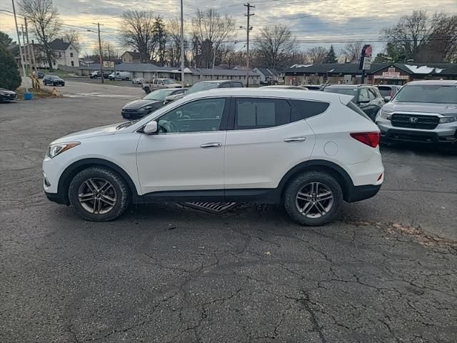 2018 Hyundai Santa Fe Sport 2.4L 2018 Hyundai Santa Fe Sport 2.4L