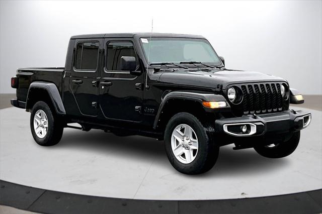 2022 Jeep Gladiator Sport S 4x4