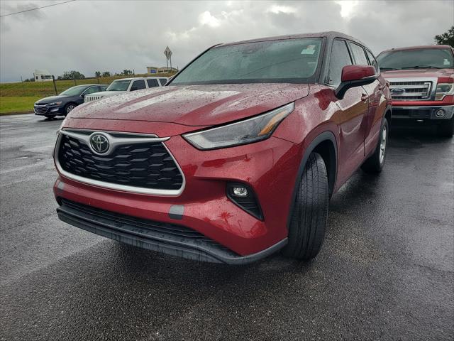 2022 Toyota Highlander LE