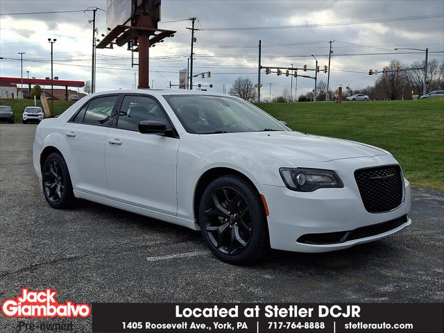 2023 Chrysler 300 Touring 2023 Chrysler 300 Touring