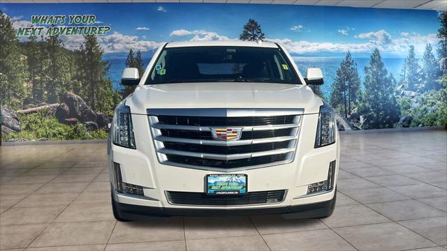 2020 Cadillac Escalade 4WD Luxury