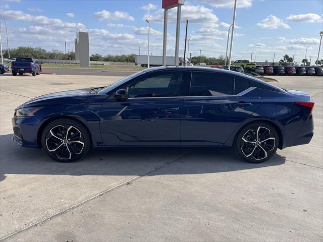 2023 Nissan Altima SR FWD 2023 Nissan Altima SR FWD