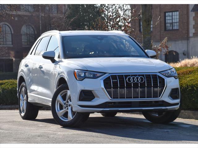 2022 Audi Q3 Premium 40 TFSI quattro Tiptronic 2022 Audi Q3 Premium 40 TFSI quattro Tiptronic