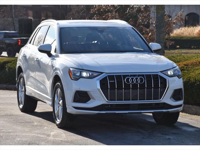 2022 Audi Q3 Premium 40 TFSI quattro Tiptronic 2022 Audi Q3 Premium 40 TFSI quattro Tiptronic