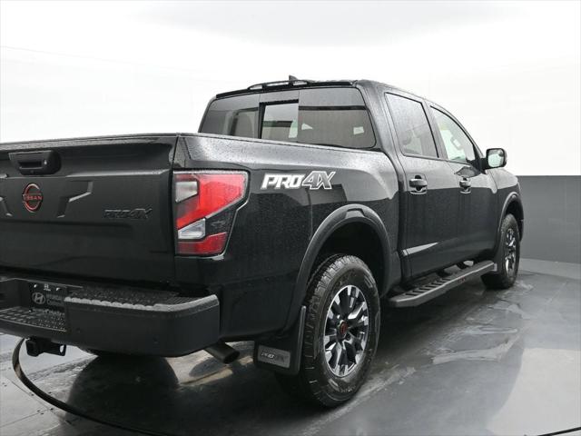 2024 Nissan TITAN Crew Cab PRO-4X 4x4 2024 Nissan TITAN Crew Cab PRO-4X 4x4