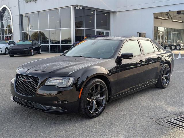 2022 Chrysler 300 S 2022 Chrysler 300 S
