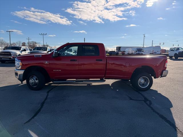 2024 RAM 3500 Big Horn Crew Cab 4x4 8 Box