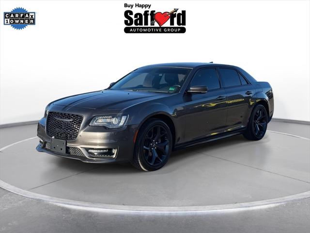 2022 Chrysler 300 Touring L