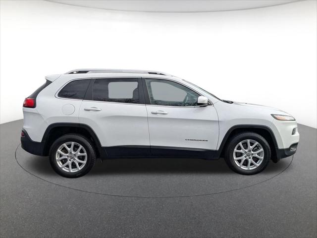 2018 Jeep Cherokee Latitude Plus FWD 2018 Jeep Cherokee Latitude Plus FWD