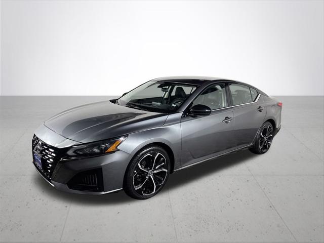 2023 Nissan Altima SR FWD