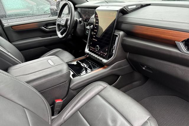 2025 GMC Yukon XL 4WD Denali