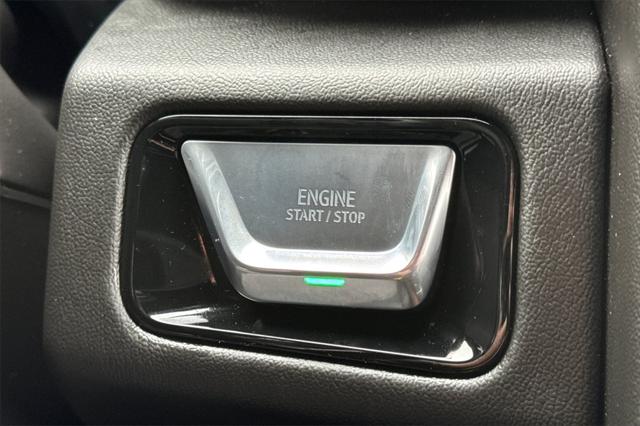 2025 GMC Yukon XL 4WD Denali