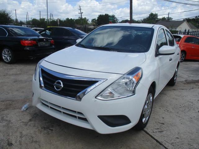 2017 Nissan Versa 1.6 S+