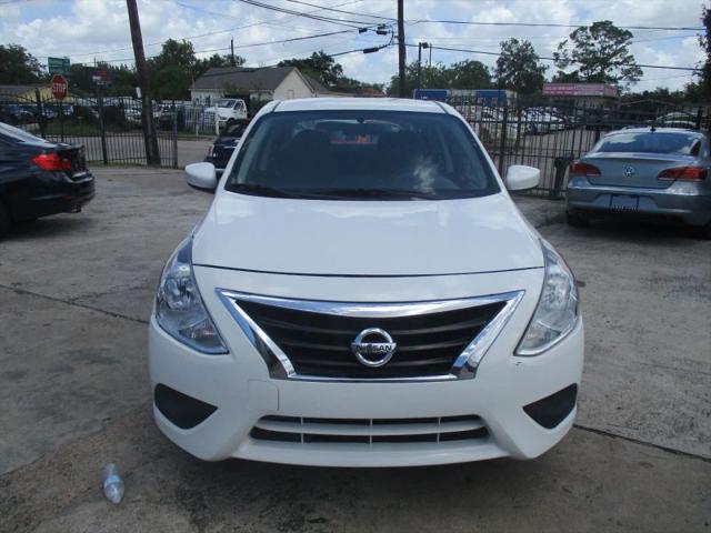 2017 Nissan Versa 1.6 S+