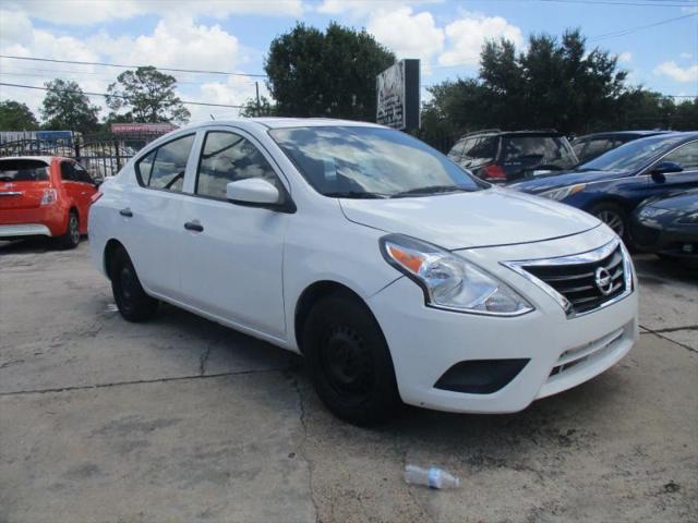 2017 Nissan Versa 1.6 S+