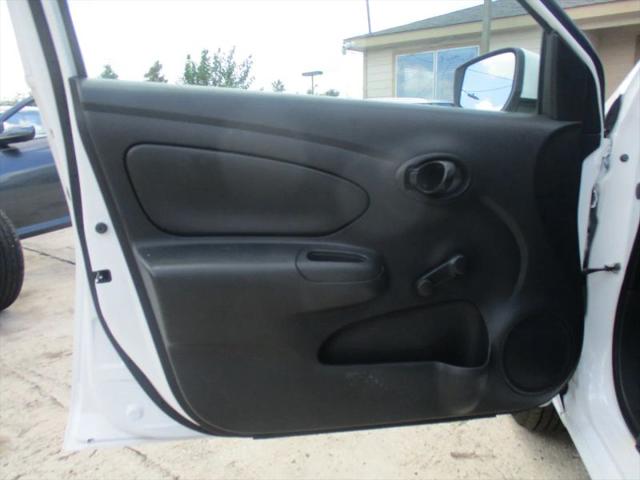 2017 Nissan Versa 1.6 S+
