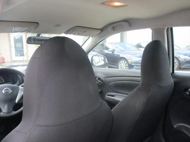 2017 Nissan Versa 1.6 S+