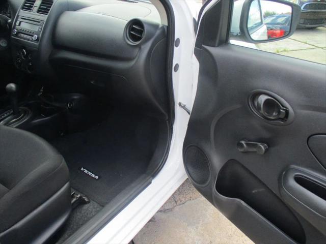 2017 Nissan Versa 1.6 S+