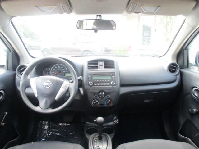 2017 Nissan Versa 1.6 S+