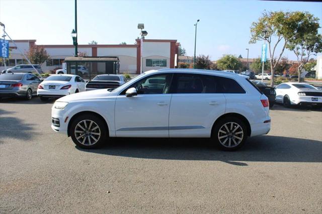 2019 Audi Q7 55 SE Premium