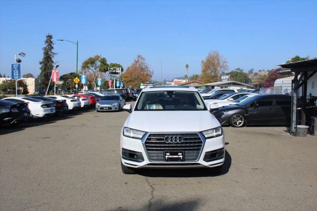 2019 Audi Q7 55 SE Premium