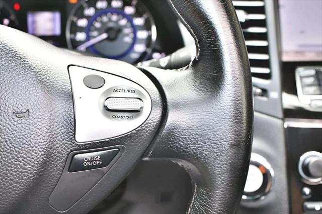2017 INFINITI QX70 3.7