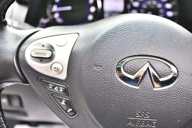 2017 INFINITI QX70 3.7