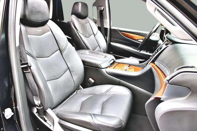 2020 Cadillac Escalade 2WD Luxury