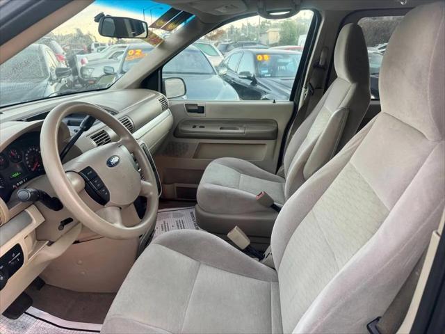 2005 Ford Freestar SE