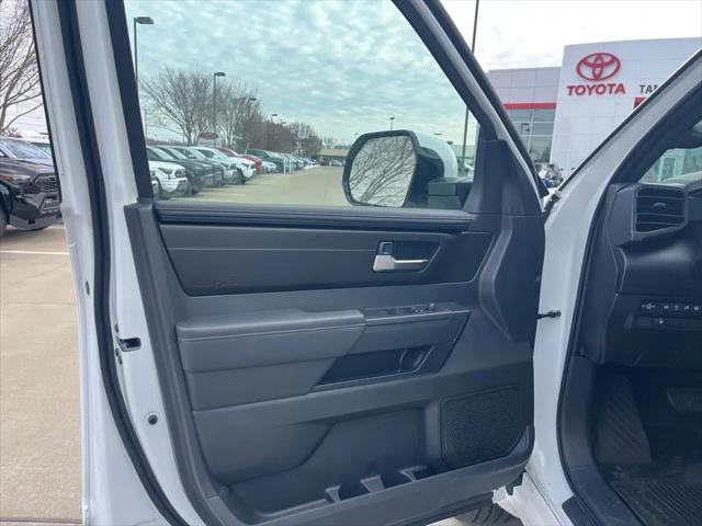 2026 Toyota Tundra SR5 CrewMax 5.5' Bed